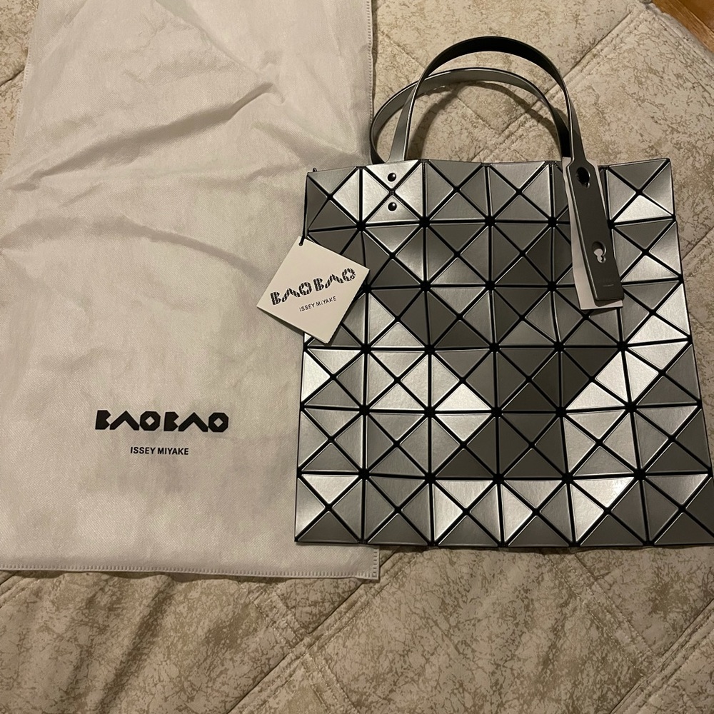 ISSEY Miyake women bag ! Silver color